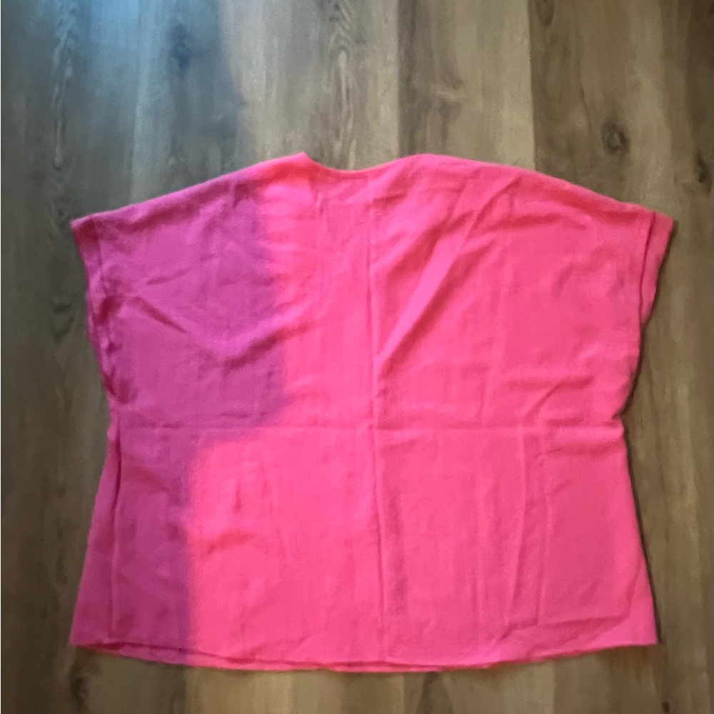 Cute boutique top - Picture 2 of 4